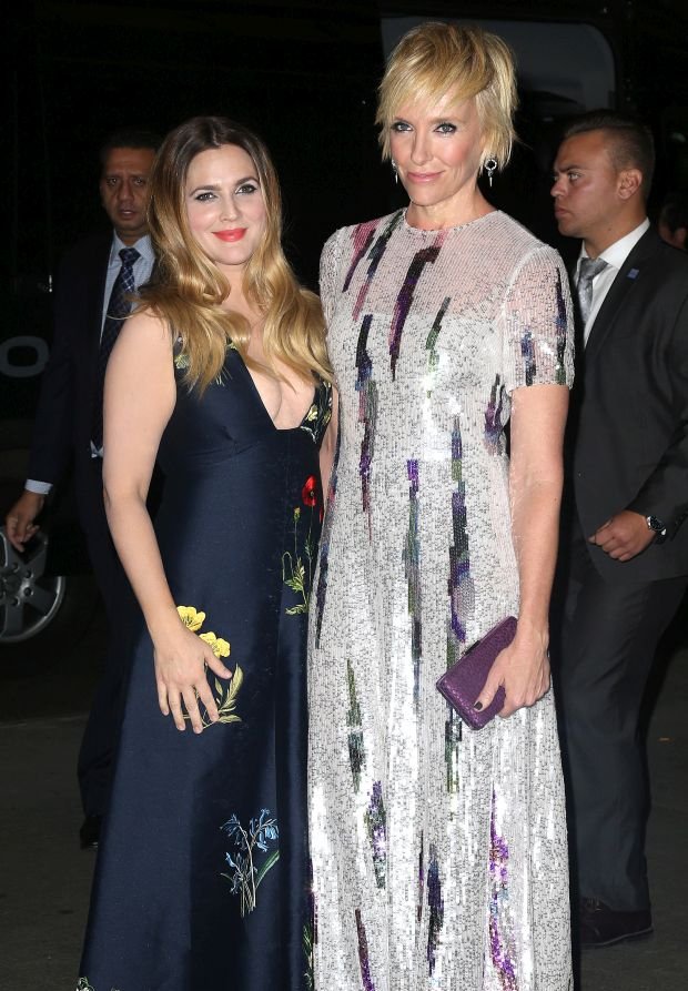 Ντρου Μπάριμορ: Με καυτό ντεκολτέ όπως δεν την έχουμε ξαναδεί [εικόνες]  | iefimerida.gr 6