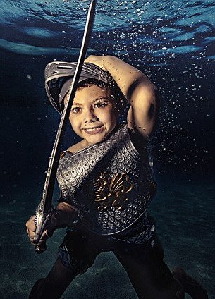 Υποβρύχια μαγεία: Οταν οι μπόμπιρες ποζάρουν μέσα στο νερό [εικόνες] | iefimerida.gr 6