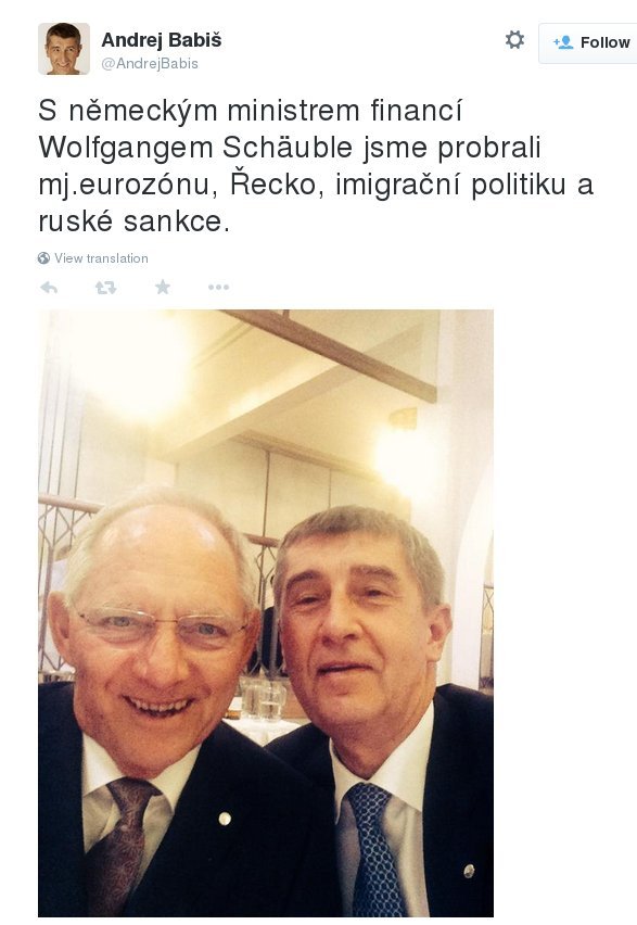 WSJ: Επιτέλους, ο Βαρουφάκης βρήκε λίγη αγάπη στην Ευρώπη -Ποιος ΥΠΟΙΚ έβγαλε selfie με τον Ελληνα [εικόνες] | iefimerida.gr 1