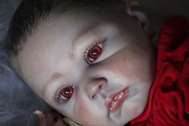 Φρικτά μωρά βρυκόλακες κατακλύζουν την αγορά στις ΗΠΑ [εικόνες] | iefimerida.gr 1