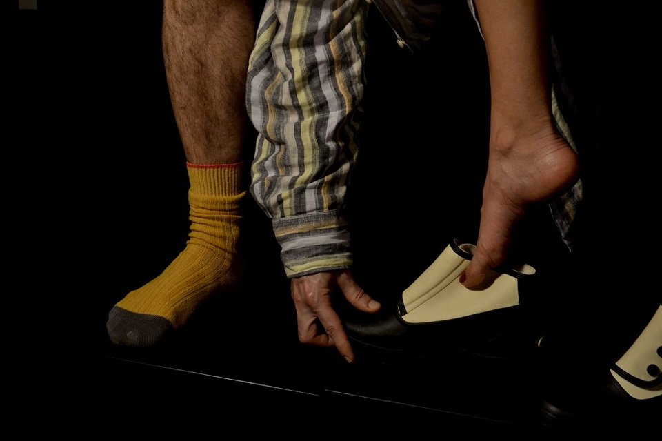 Μία παράσταση για τον επαναπροσδιορισμό του φύλου -Με ήρωα τον/την Νταίζη [εικόνες]  | iefimerida.gr 3