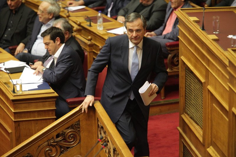 Το σακίδιο του Βαρουφάκη, το εμπριμέ της Ραχήλ και οι συστάσεις Καραμανλή στο Δένδια [εικόνες] | iefimerida.gr 1