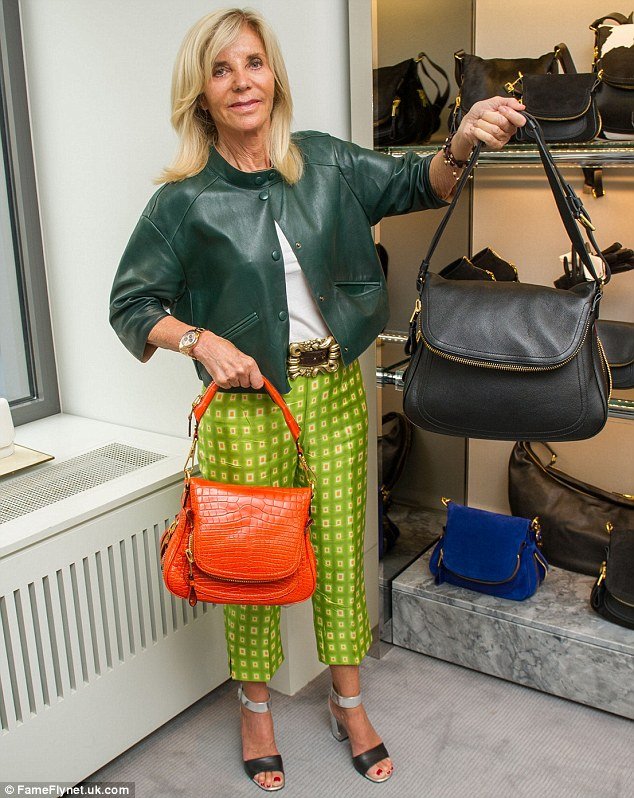 Αυτή είναι η Ελβετίδα πωλήτρια που αρνήθηκε να πουλήσει πανάκριβη τσάντα στην Οπρα Γουίνφρεϊ επειδή είναι μαύρη [εικόνες] | iefimerida.gr 1