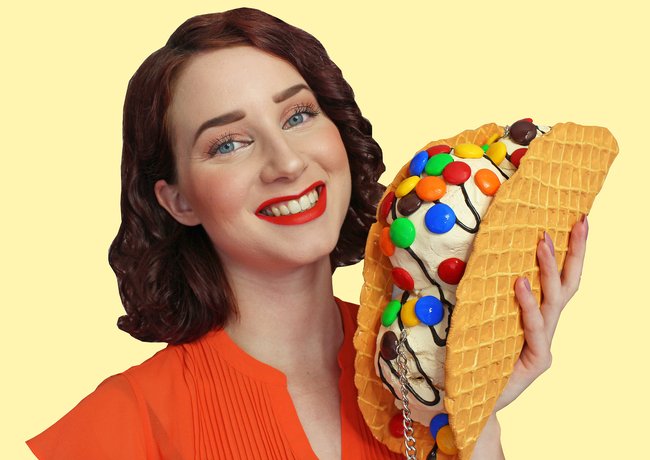 Ολλανδή σχεδιάστρια έκανε τσάντες τα πιο λαχταριστά φαγητά και γλυκά [εικόνες] | iefimerida.gr 8