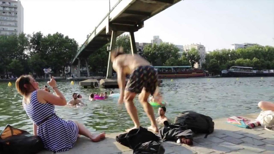 Παρίσι: Εκαναν πισίνες στον Σηκουάνα -Μετράει η ποιότητα ζωής [εικόνες] | iefimerida.gr 6