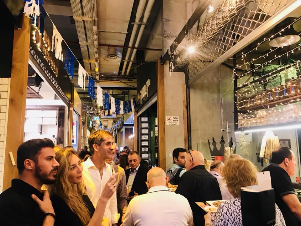 Σε γιορτή αγροδιατροφής στο Τελ Αβίβ βρέθηκε ο Άκης Πετρετζίκης και ο Κώστας Μπακογιάννης.