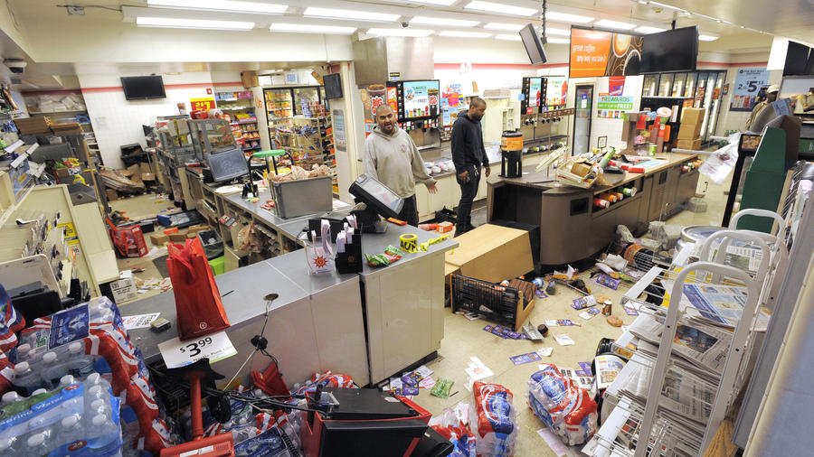 Εκτός ελέγχου η οργή των Αφροαμερικανών: Πυρπόλησαν γηροκομείο -Σε κατάσταση εκτάκτου ανάγκης το Μέριλαντ [εικόνες & βίντεο] | iefimerida.gr 16