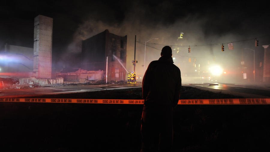 Εκτός ελέγχου η οργή των Αφροαμερικανών: Πυρπόλησαν γηροκομείο -Σε κατάσταση εκτάκτου ανάγκης το Μέριλαντ [εικόνες & βίντεο] | iefimerida.gr 0