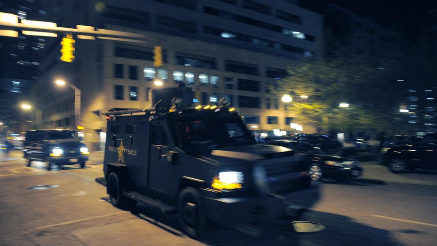 Εκτός ελέγχου η οργή των Αφροαμερικανών: Πυρπόλησαν γηροκομείο -Σε κατάσταση εκτάκτου ανάγκης το Μέριλαντ [εικόνες & βίντεο] | iefimerida.gr 5