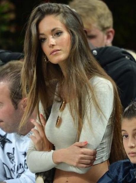 Αυτή είναι η νέα πανέμορφη κατάκτηση του Μάριο Μπαλοτέλι [εικόνες] | iefimerida.gr 1