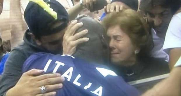 Ο εκκεντρικός Μάριο Μπαλοτέλι που «ταπείνωσε» τη Γερμανία [βίντεο] | iefimerida.gr 0