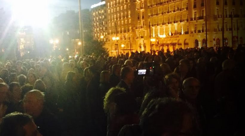 Στην «Αυγή» δεν αρέσουν οι απόψεις και οι διαδηλώσεις [εικόνες] | iefimerida.gr 2