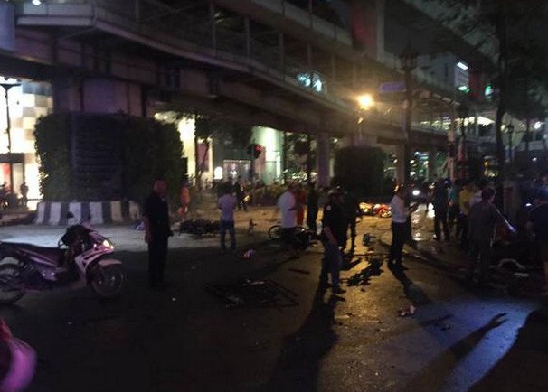 Εκρηξη σε εμπορικό κέντρο της Μπανγκόκ - 27 νεκροί [εικόνες & βίντεο] | iefimerida.gr 1