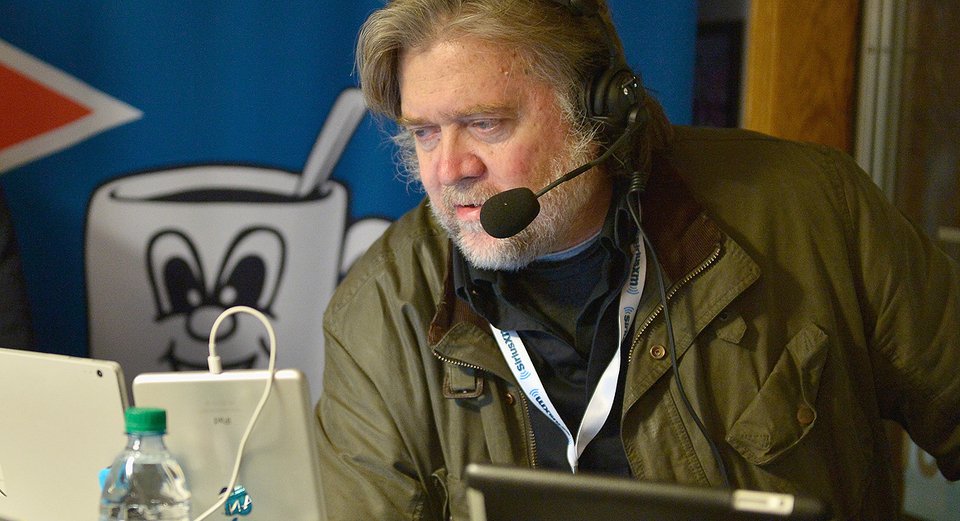 Στίβεν Μπάνον, ο ακροδεξιός δημοσιογράφος που έγινε υπεύθυνος στρατηγικής του Τραμπ [εικόνες] | iefimerida.gr 2