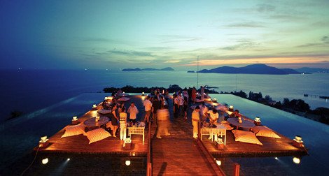 Οταν το βλέμμα χάνεται στον ορίζοντα -10 μπαρ σε ταράτσες με ατελείωτη θέα [εικόνες] | iefimerida.gr 9