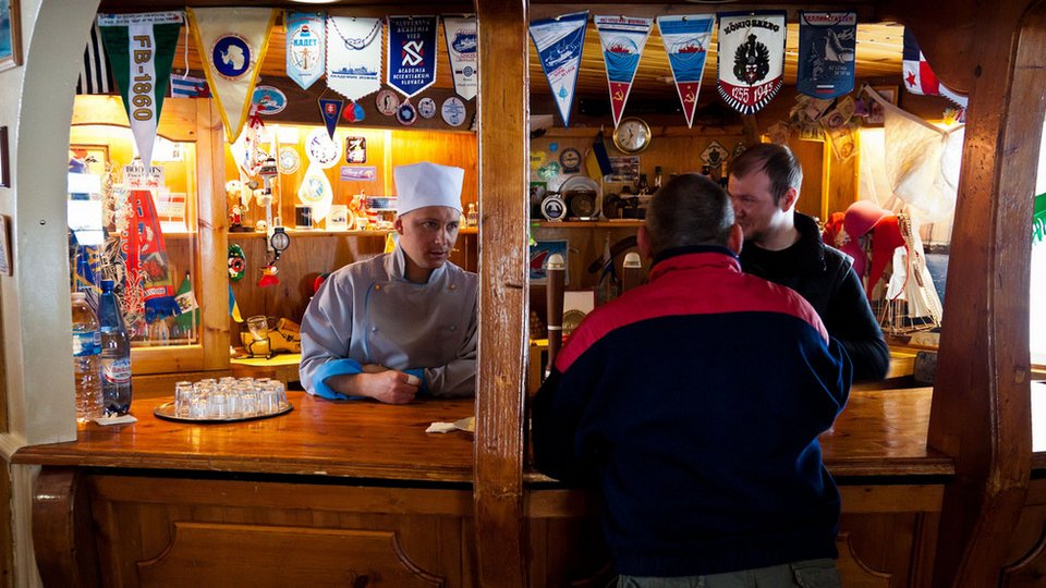  Το πιο... cool μπαρ του κόσμου στο νοτιότερο σημείο του πλανήτη [εικόνες & βίντεο] | iefimerida.gr 2