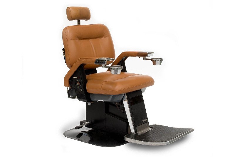 Ξενοδοχείο Ritz στο Παρίσι: Καναπέδες σε στυλ Λουδοβίκου XVI, ακόμη και κουρτίνες βγαίνουν σε δημοπρασία [εικόνες] | iefimerida.gr 5