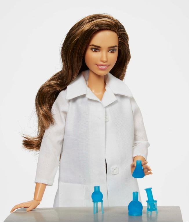 Ελένη Αντωνιάδου, η πρώτη Ελληνίδα Barbie Role Model -Η εκπληκτική παρουσίαση στην Αθήνα | iefimerida.gr 2