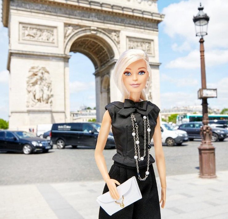 Η Barbie έχει το πιο διάσημο Ιnstagram -Με συμβουλές ομορφιάς και 1,7 εκατ. ακολούθους [εικόνες] | iefimerida.gr 2