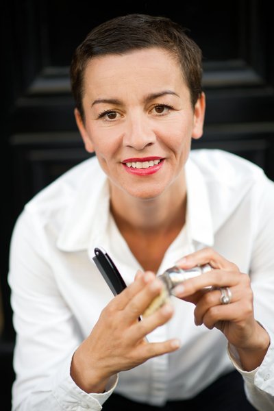 Η μπαρμπέρισα του Παρισιού με ειδίκευση στους hipsters -Μια μοναδική περίπτωση [εικόνες] | iefimerida.gr 4