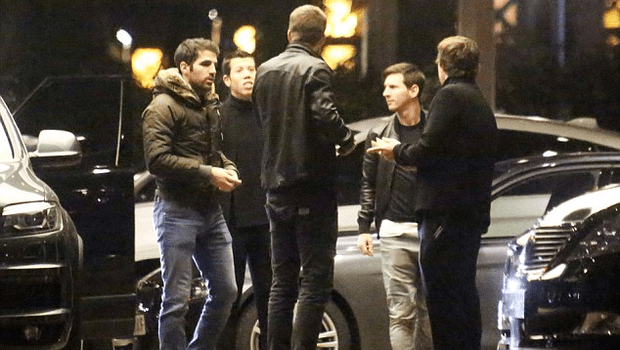 Μετά τις γκέλες Μπαρτσελόνα και Τσέλσι Μέσι-Πικε-Φάμπρεγκας το... έριξαν στο καζίνο [εικόνες] | iefimerida.gr 3