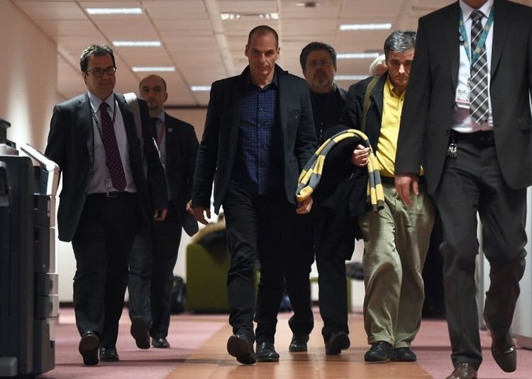 Liberation: Πώς συμπεριφέρεται ο Βαρουφάκης στις Βρυξέλλες | iefimerida.gr 0