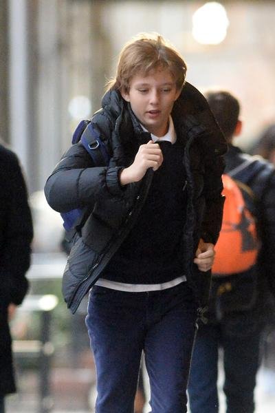 Οι πρώτες φωτογραφίες του Μπάρον Τραμπ στη Νέα Υόρκη [εικόνες] | iefimerida.gr 1