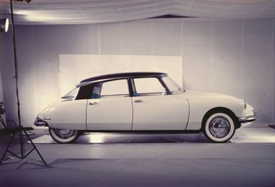 Citroën DS: Το πιο κουλ αυτοκίνητο που φτιάχτηκε ποτέ επιστρέφει στη μόδα και στοιχειώνει τους συλλέκτες [εικόνες+βίντεο] | iefimerida.gr 2