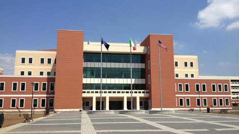 Ιταλία: Αμερικανοί στρατιώτες βίασαν και χτύπησαν ιερόδουλη που διένυε τον έκτο μήνα της εγκυμοσύνης της [εικόνα] | iefimerida.gr 0