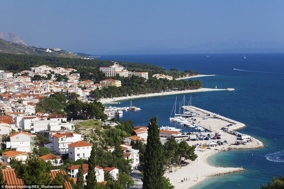 Η Daily Mail παραληρεί για τρεις ελληνικές παραλίες: Εγκρεμνοί, Ναυάγιο, Ελαφονήσι στις καλύτερες της Μεσογείου [εικόνες] | iefimerida.gr 7