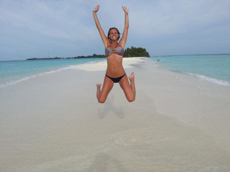 Οι διακοπές της Σάσα Μπαστα με τον Βαλεντίνο στις εξωτικές Μαλδίβες [εικόνες] | iefimerida.gr 2