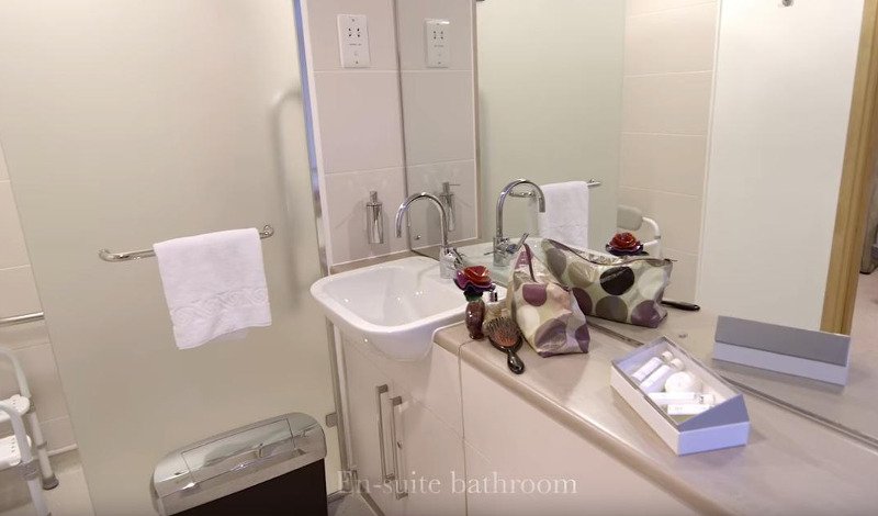 Ετσι είναι η σουίτα που γεννάει η Κέιτ Μίντλετον -Σαν πολυτελές δωμάτιο ξενοδοχείου με γκουρμεδιές και σαμπάνια [εικόνες] | iefimerida.gr 4