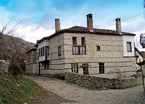 Τα θαυμαστά αρχοντικά της Καστοριάς από το 1700 [εικόνες] | iefimerida.gr 0