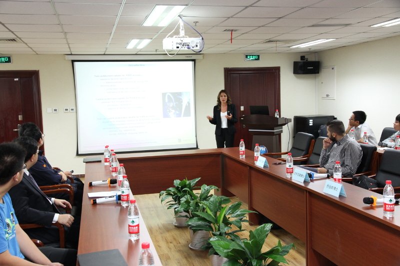 H παρθενική απευθείας πτήση από Πεκίνο για Αθήνα-Η Μπαζιάνα η πρώτη που αποβιβάστηκε [εικόνες] | iefimerida.gr 5