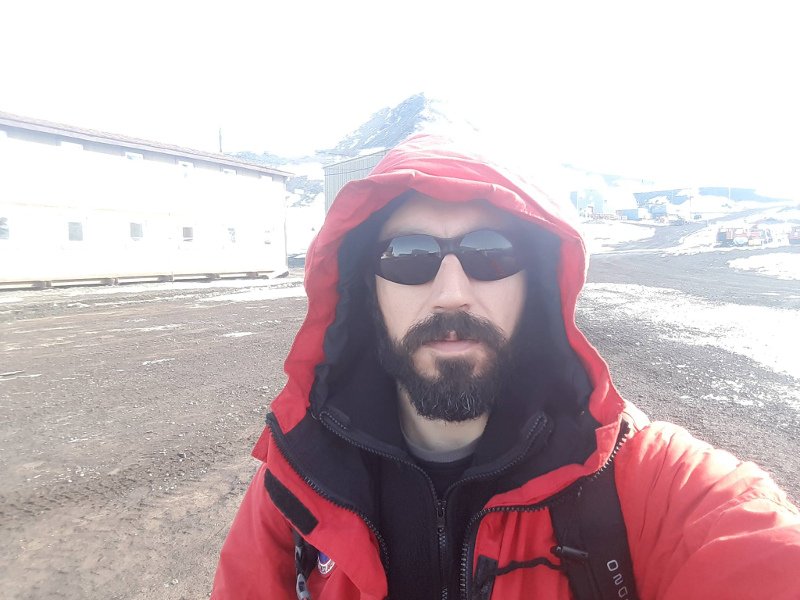 Ενας Ελληνας γεωλόγος στην Ανταρκτική -Σε αποστολή της NASA, για μετεωρίτες [εικόνες] | iefimerida.gr 0
