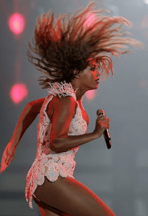 Η Μπιγιονσέ ξέρει να το κουνάει πολύ καλά-Έβαλε εξτένσιον και το πανηγυρίζει δεόντως σε συναυλία στο Ρίο [εικόνες] | iefimerida.gr 2