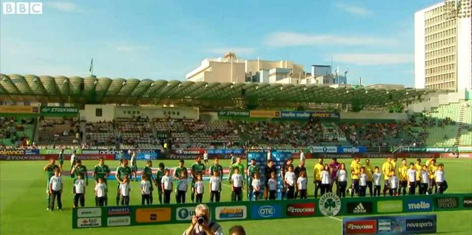 Πώς μάζεψα χρήματα για να πάω τον γιο μου στο γήπεδο [εικόνες] | iefimerida.gr 0