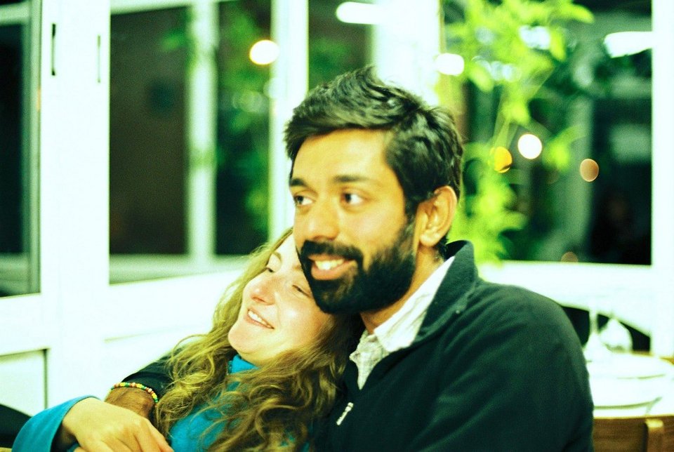 Ο άνθρωπος που βρήκε το νόημα της ζωής: Παράτησε τη δουλειά του, άρχισε να ταξιδεύει σε όλο τον κόσμο και έγινε διάσημος [εικόνες] | iefimerida.gr 0