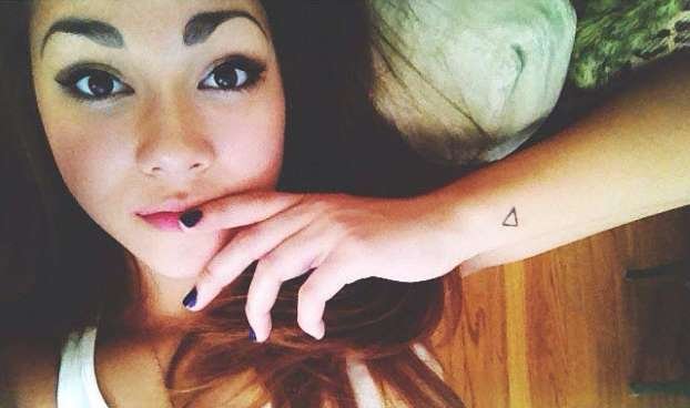 H 18χρονη εγκληματίας με το αγγελικό πρόσωπο: Το διαδίκτυο παραληρεί με την ομορφιά της [εικόνες] | iefimerida.gr 5