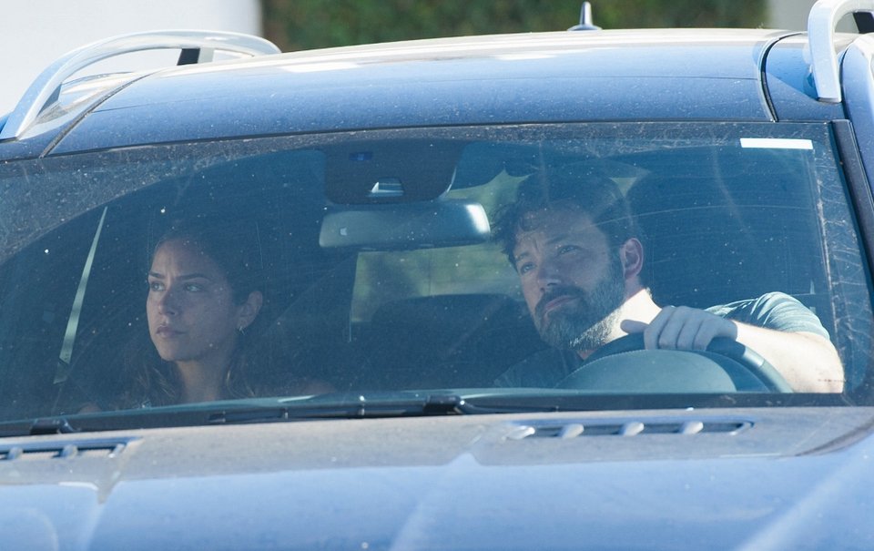 Μπεν Αφλεκ: Με την νέα σέξι νταντά [εικόνες]  | iefimerida.gr 1