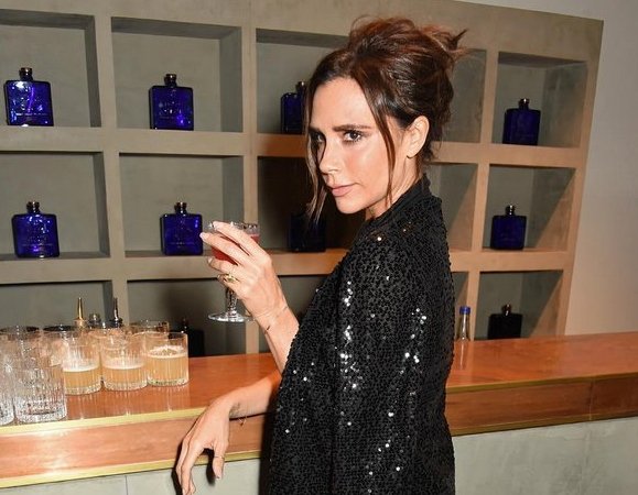 15 πράγματα που μόνο όσες φοράνε μόνο μαύρα μπορούν να καταλάβουν [εικόνες] | iefimerida.gr 3