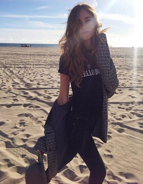 15 πράγματα που μόνο όσες φοράνε μόνο μαύρα μπορούν να καταλάβουν [εικόνες] | iefimerida.gr 4