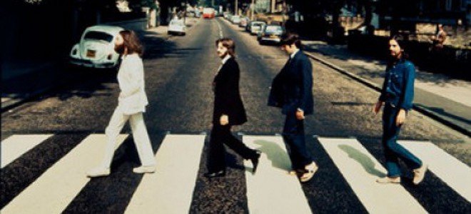 14.000 ευρώ για σπάνια φωτογραφία Beatles που διασχίζουν ανάποδα την Abbey Road | iefimerida.gr 1