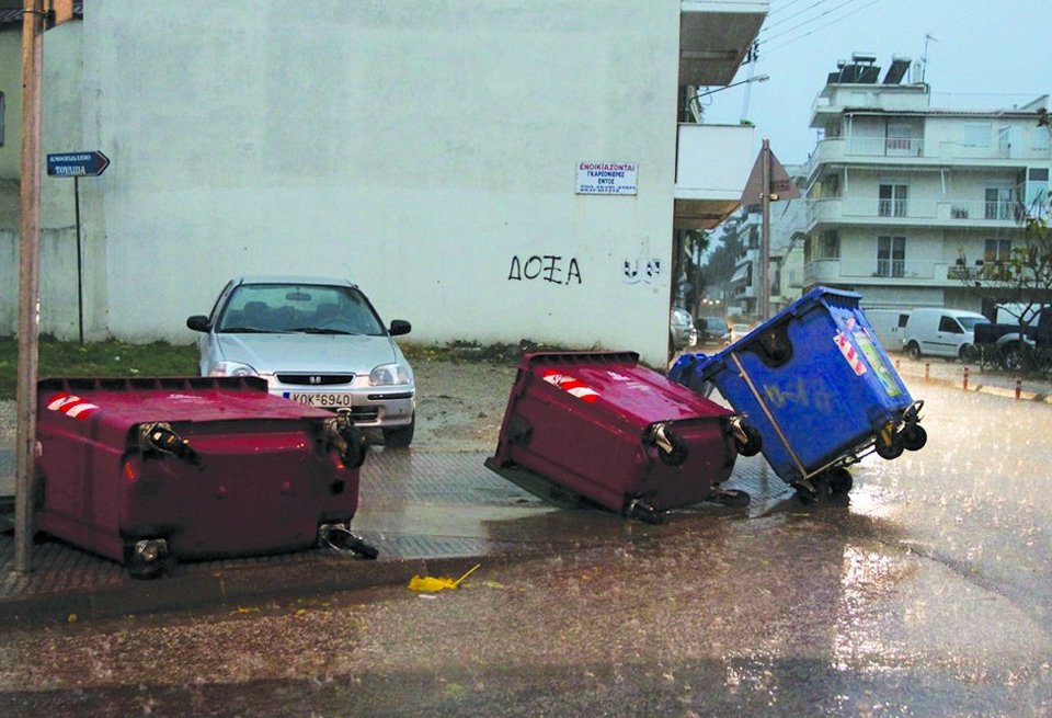 Πλημμύρισε η Κομοτηνή -Πάνω από 85 τόνοι νερού ανά στρέμμα έπεσαν την Τετάρτη [εικόνες] | iefimerida.gr 1