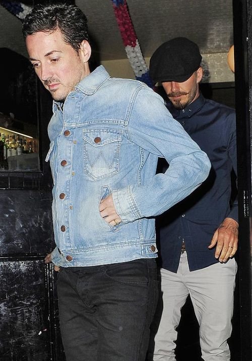 Ο Ντέιβιντ Μπέκαμ υιοθετεί το στυλ του Λένιν! [εικόνες] | iefimerida.gr 2