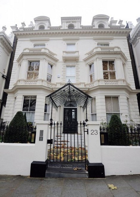 Η νέα χλιδάτη, αξίας 50 εκατ. λιρών, έπαυλη των Μπέκαμ -Η πισίνα στο δωμάτιο με τις τοιχογραφίες και το... κομμωτήριο [εικόνες] | iefimerida.gr 0