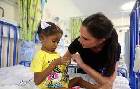 Τράκαρε ο Ντέιβιντ Μπέκαμ - Εικόνες από το σημείο του ατυχήματος και των στραπατσαρισμένων αυτοκίνητων | iefimerida.gr 1
