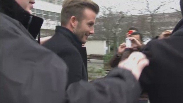 Παραληρούν στο Παρίσι γιατί απέκτησαν τον Μπέκαμ για 5 μήνες [εικόνες] | iefimerida.gr 3