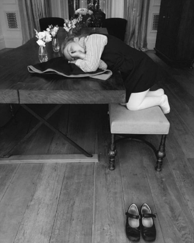 Μέσα στο παλάτι, αξίας 3,1 εκατ., των Μπέκαμ -Λονδρέζικο και μίνιμαλ [εικόνες] | iefimerida.gr 4