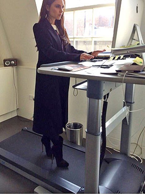 Heel Hop: Γυμναστική με ψηλοτάκουνα υπόσχεται άμεσα αποτελέσματα [εικόνες] | iefimerida.gr 1